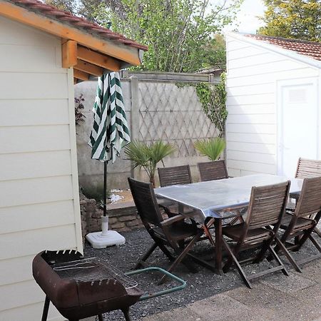 Villa des sables avec 1 studio pour 2 personnes pouvant être complété par une chambre si 4 personnes Cabourg Exterior foto